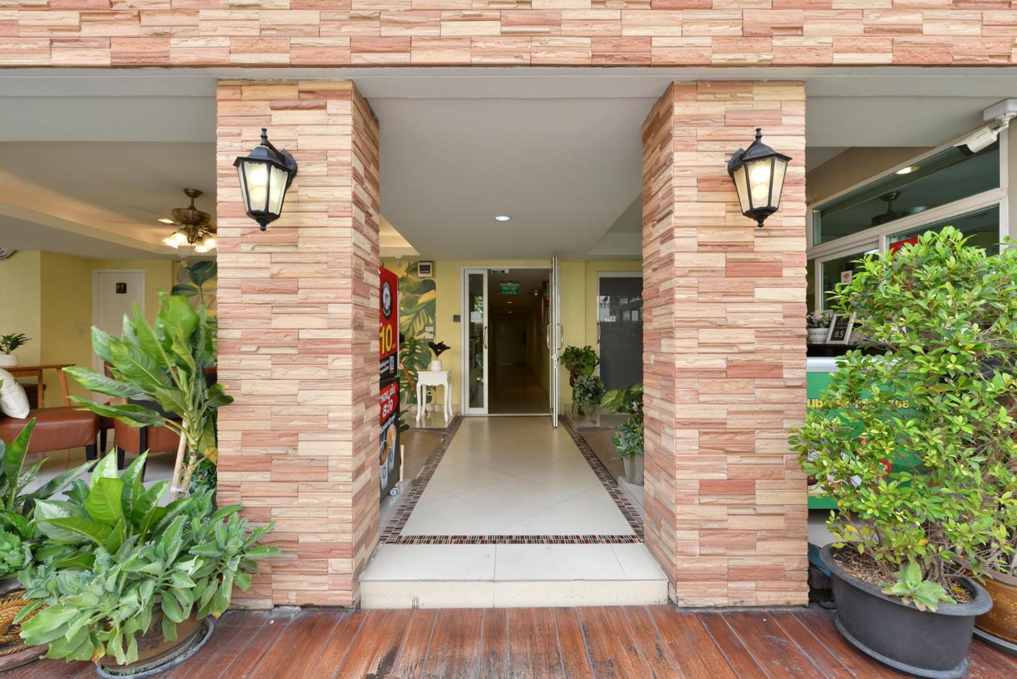 Salin Home Hotel Ramkhamhaeng Bangkok Exterior foto